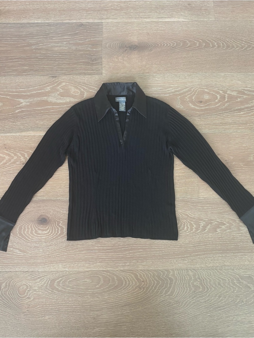 Banana Republic Women’s Silk Black Ribbed Knit Collared Sweater Top Size S